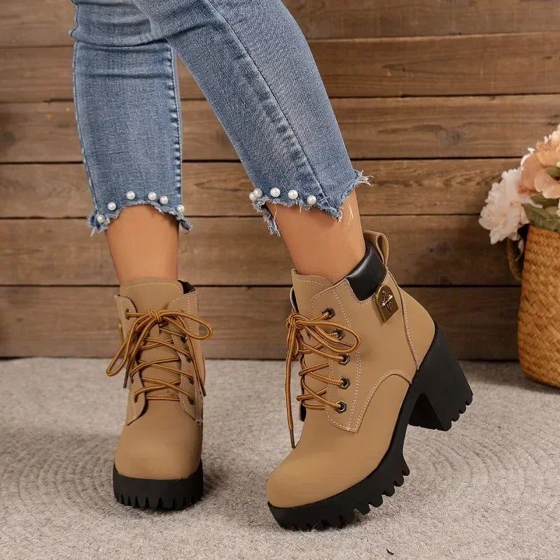 Fashionable Women Boots