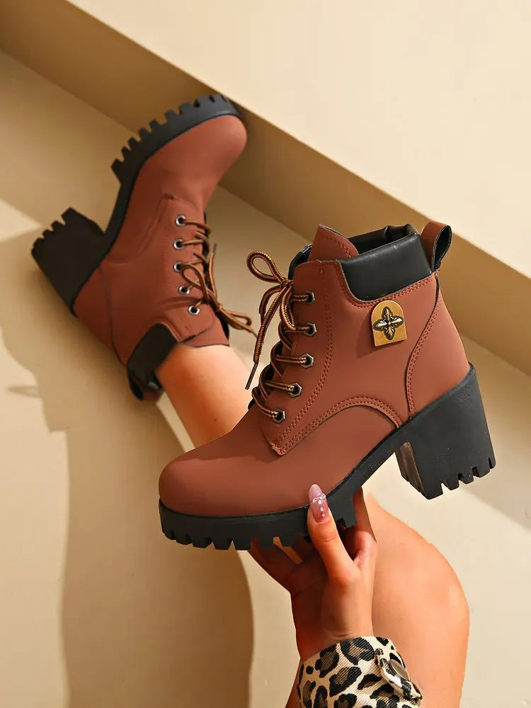 Fashionable Women Boots